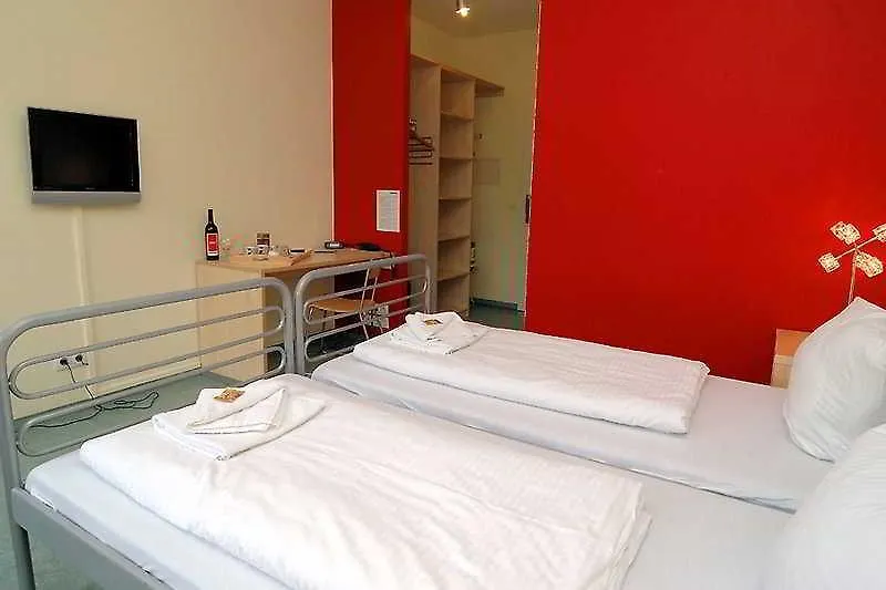 ***  Meininger Hotel Berlin Alexanderplatz Γερμανία