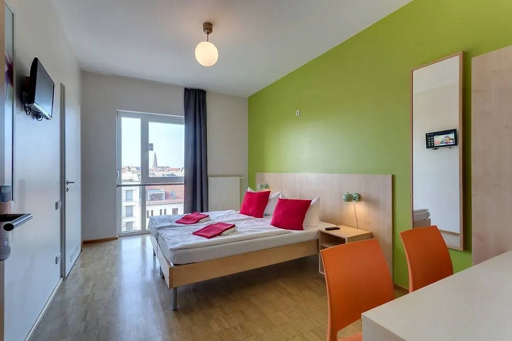 Meininger Hotel Berlin Alexanderplatz 3*,  Γερμανία