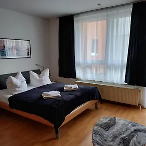 Appartement Business, Berlin